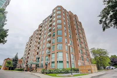 190 Manitoba Street 811, Toronto W06, On M8y 3y8