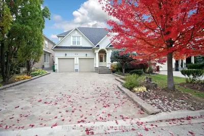 549 Renshaw Court, Mississauga, On L5h 4l6