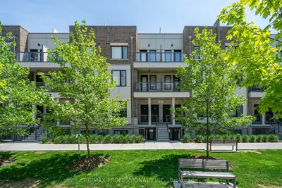 6 Drummond Street 320, Toronto W06, On M8v 1y8