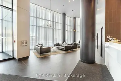 3900 Confederation Parkway 2009, Mississauga, On L5b 0m3