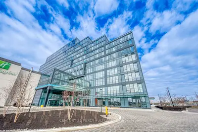996 Martin Grove 304, Toronto W10, On M9w 4v8