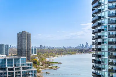 38 Annie Craig Drive 1708, Toronto W06, On M8v 0g9