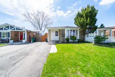 3435 Martins Pine Crescent, Mississauga, On L5l 1g3