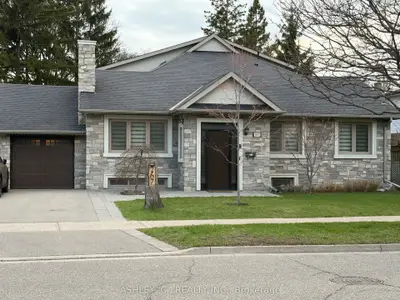 267 King Street E Bsmt, Mississauga, On L5a 1t4