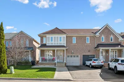 5449 Rochelle Way, Mississauga, On L5m 6n4