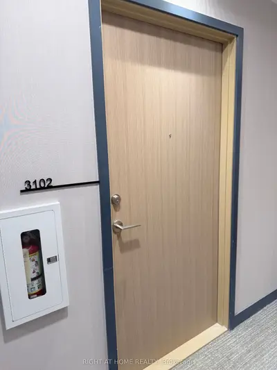 395 Square One Drive 3102, Mississauga, On L5b 0p6