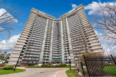 1333 Bloor Street Ph15, Mississauga, On L4y 3t6