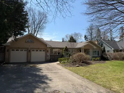 964 Parkland Avenue, Mississauga, On L5h 3g6