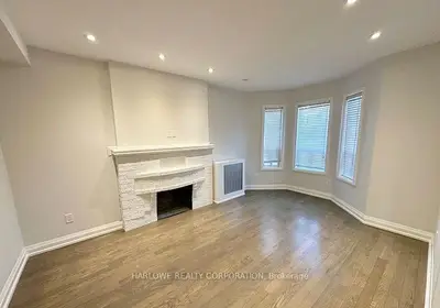 177 Marion Street Main, Toronto W01, On M6r 1e9