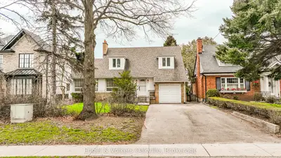 98 Prince Edward Drive S, Toronto W07, On M8y 3v7