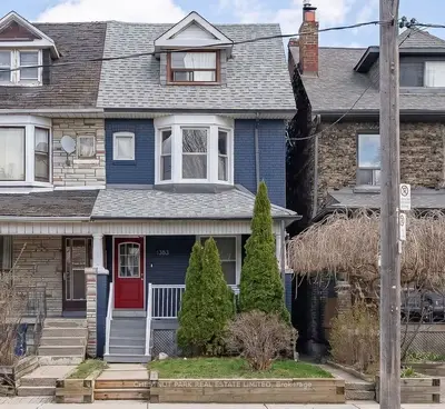 1383 Lansdowne Avenue, Toronto W03, On M6h 3z9