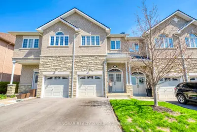 470 Faith Drive 31, Mississauga, On L5r 4e8