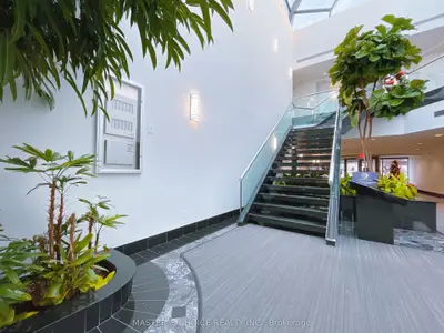 160 Traders Boulevard E 107, Mississauga, On L4z 3k7