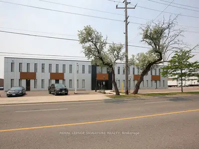 120 Norfinch Drive 2a, Toronto W05, On M3n 1x3