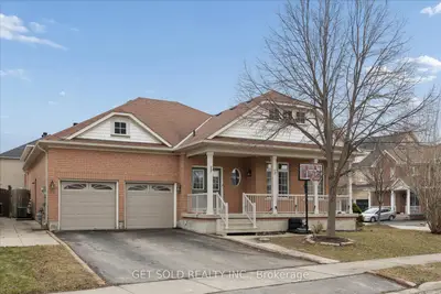 16 Deerchase Road, Brampton, On L6p 2l4