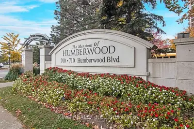 710 Humberwood Boulevard 1415, Toronto W10, On M9w 7j5
