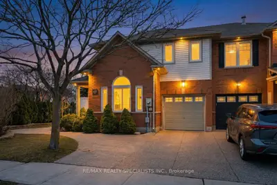 3050 Highvalley Road, Oakville, On L6m 5h4