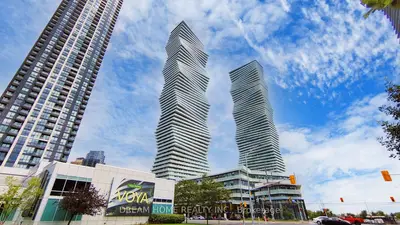 3900 Confederation Parkway 1911, Mississauga, On L5b 4m6
