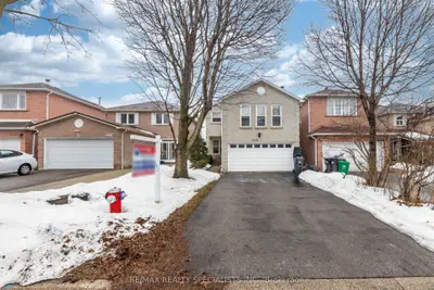 5255 Astwell Avenue, Mississauga, On L5r 3h8