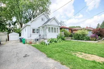 1038 Edgeleigh Avenue, Mississauga, On L5e 2g1