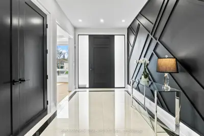 107 Vista Boulevard, Mississauga, On L5m 1w1