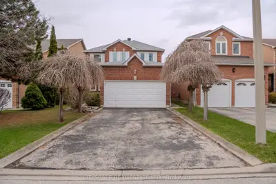 5357 Floral Hill Crescent, Mississauga, On L5v 1v2