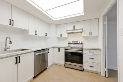 4460 Tucana Court 211, Mississauga, On L5r 3k9