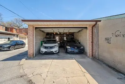 524 Salem Avenue N, Toronto, On M6h 3e1