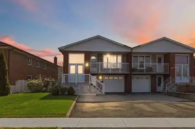 3638 Molly Avenue, Mississauga, On L5a 3m5