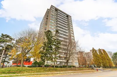 2263 Marine Drive 602, Oakville, On L6l 5k1