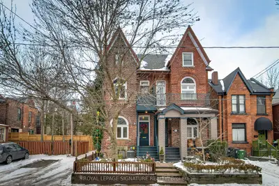 50 Gwynne Avenue, Toronto W01, On M6k 2c4