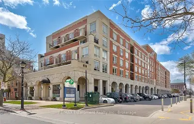 Common Element Condo in Burlington