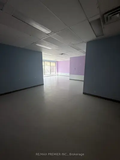 222 Dixon Road 104, Toronto, On M9p 3s5