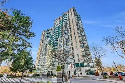 4470 Tucana Court 1903, Mississauga, On L5r 3k8