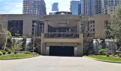 3880 Duke Of York Boulevard 1509, Mississauga, On L5b 4m7