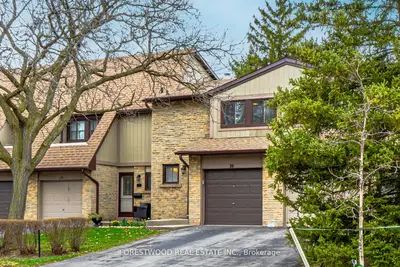 3345 Silverado Drive 30, Mississauga, On L5a 3y8
