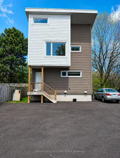 20 C Hoskins Square, Brampton, On L6s 2n6