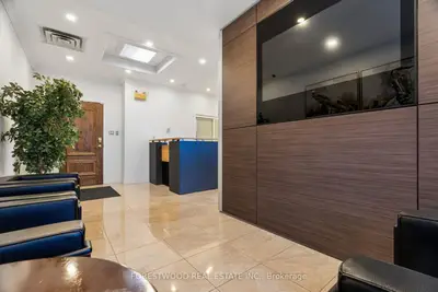 1280 Finch Avenue W 408 & 409, Toronto W05, On M3j 3k6