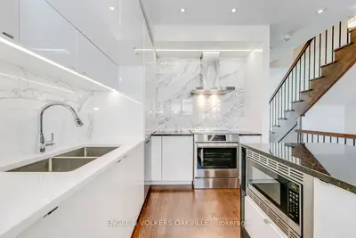 227 Huguenot Road, Oakville, On L6h 0l6
