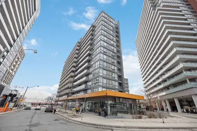 20 Joe Shuster Way 1304, Toronto W01, On M6k 0a3