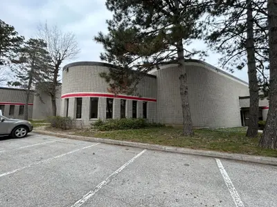 1111 Flint Road 31 & 32, Toronto W05, On M3j 3c7