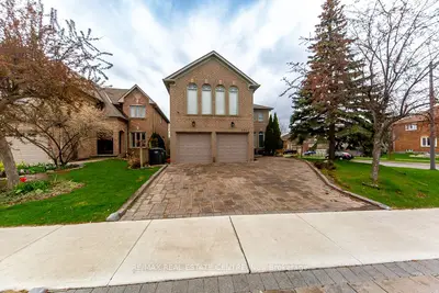6842 Forest Park Drive Upper, Mississauga, On L5n 6x6