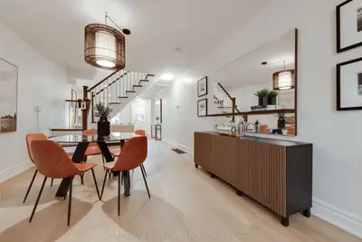 131 Ascot Avenue, Toronto W03, On M6e 1g3