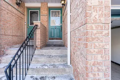 1050 Bristol Road W 45, Mississauga, On L5v 2e8
