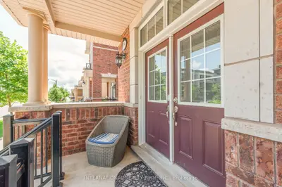 99 Huguenot Road, Oakville, On L6h 0m3