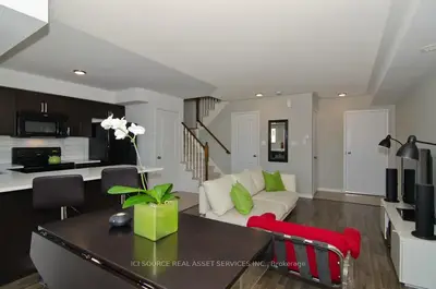 39 Hays Boulevard 17, Oakville, On L6h 0j1