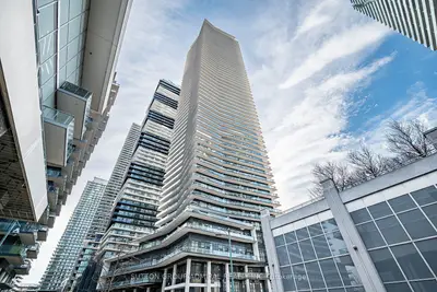 38 Annie Craig Drive 4112, Toronto W06, On M8v 0g9