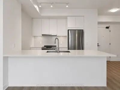 4130 Parkside Village Drive 1405, Mississauga, On L5b 0l7