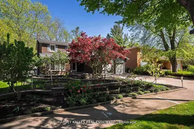 1268 Cermel Drive W, Mississauga, On L5h 3v4