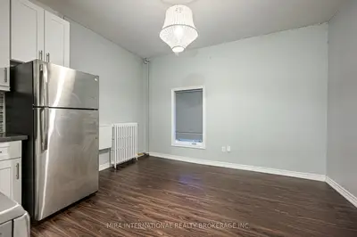 70 Melbourne Avenue 102, Toronto W01, On M6k 1k7